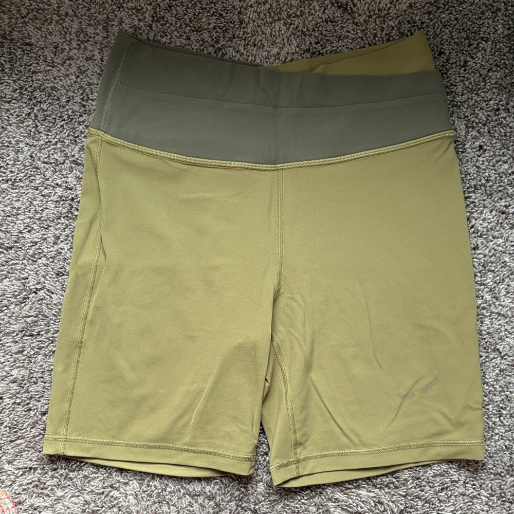 Lululemon Athletica Green Bike Shorts